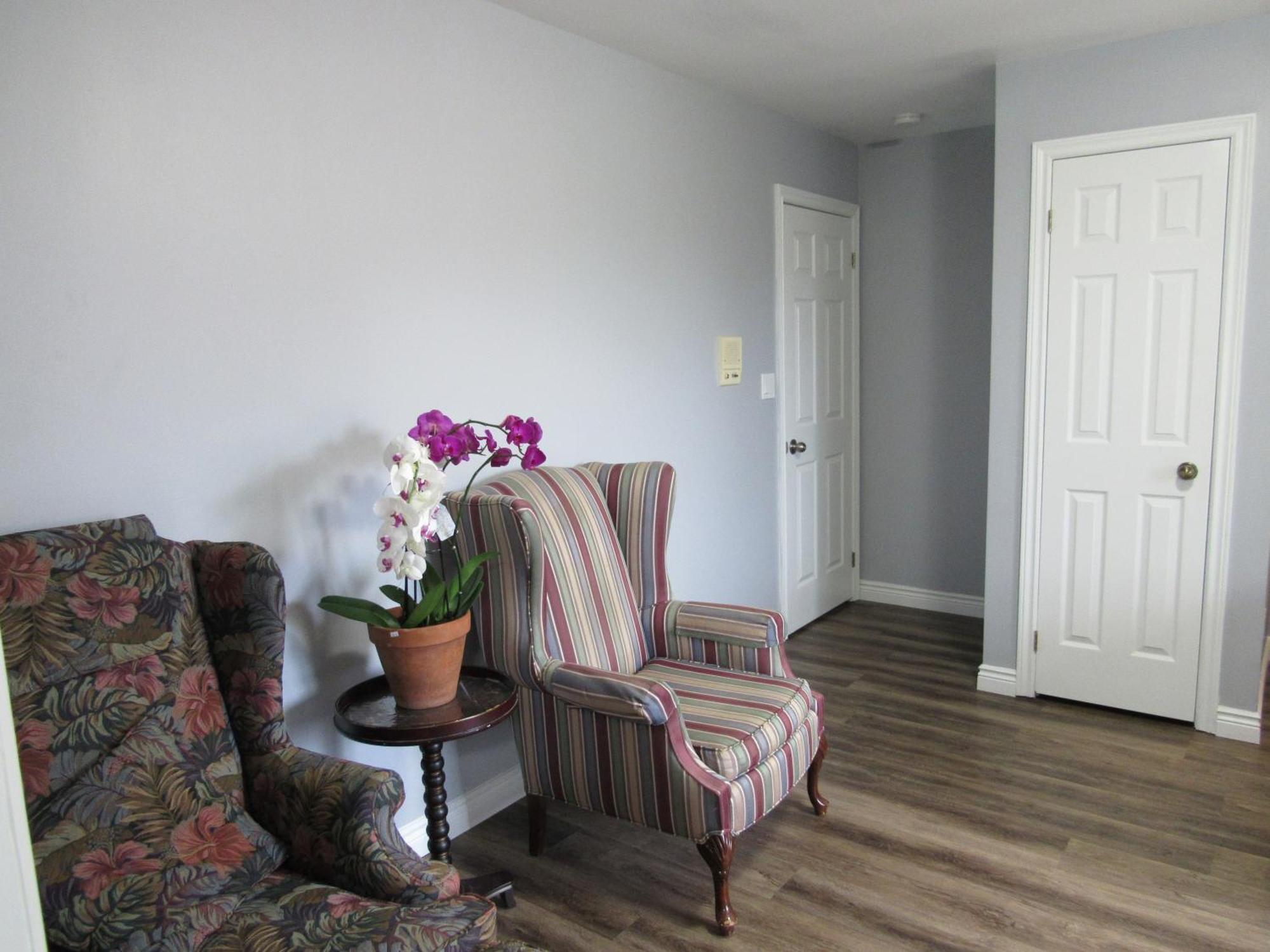 Luxury Suites At Military Trail Toronto Room photo